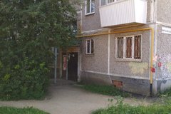 Екатеринбург, ул. Варшавская, 40 - фото квартиры