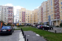 Екатеринбург, ул. Михеева, 8 (УНЦ) - фото квартиры