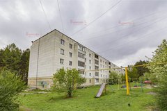 Екатеринбург, ул. Амундсена, 135 (УНЦ) - фото квартиры