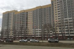 г. Верхняя Пышма, ул. Петрова, 34 (городской округ Верхняя Пышма) - фото квартиры