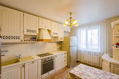 Екатеринбург, ул. Сиреневый, 8 (ЖБИ) - фото квартиры