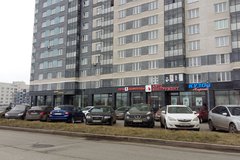 Екатеринбург, ул. Михеева, 2 (Академический) - фото торговой площади