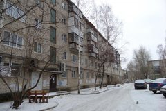 г. Полевской, ул. Коммунистическая, 25 (городской округ Полевской) - фото квартиры