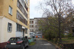 Екатеринбург, ул. Первомайская, 32 (Центр) - фото квартиры