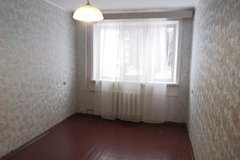 г. Первоуральск, ул. Сантехизделий, 23 (городской округ Первоуральск) - фото квартиры