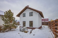 к.п. Чистые росы-2, ул. Мраморная, 4 (городской округ Белоярский) - фото дома