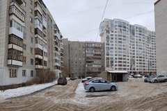 Екатеринбург, ул. Фролова, 23 (ВИЗ) - фото квартиры