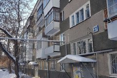 Екатеринбург, ул. Билимбаевская, 27 (Старая Сортировка) - фото квартиры