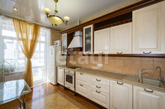 Екатеринбург, ул. Малогородская, 2 (Карасьеозерск) - фото квартиры