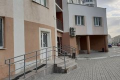 Екатеринбург, ул. Краснолесья, 30 - фото офисного помещения
