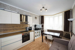 Екатеринбург, ул. Бакинских комиссаров, 93 (Уралмаш) - фото квартиры