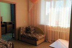 г. Каменск-Уральский, ул. Сибирская, 10 (городской округ Каменский) - фото квартиры