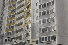 г. Первоуральск, ул. Емлина, 23 (городской округ Первоуральск) - фото квартиры