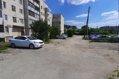 г. Арамиль, ул. Рабочая, 129 (городской округ Арамильский) - фото квартиры