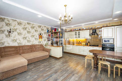 г. Верхняя Пышма, ул. Уральских рабочих, 45а (городской округ Верхняя Пышма) - фото квартиры