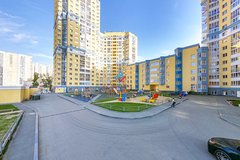 Екатеринбург, ул. Авиационная, 16 (Автовокзал) - фото квартиры