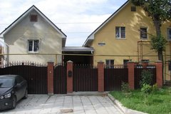 г. Среднеуральск, ул. Ленина, 44 (городской округ Среднеуральск) - фото дома