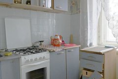 г. Краснотурьинск, ул. Базстроевская, 16 (городской округ Краснотурьинск) - фото квартиры