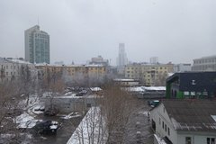 Екатеринбург, ул. Малышева, 27 (Центр) - фото квартиры