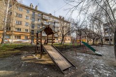 Екатеринбург, ул. Комсомольская, 6 (Втузгородок) - фото квартиры