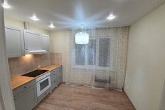 Екатеринбург, ул. Есенина, 6 (Синие Камни) - фото квартиры