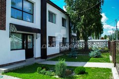 Екатеринбург, ул. Весёлая Горка, 32 (Садовый) - фото коттеджа