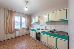 г. Арамиль, ул. 1 Мая, 75 (городской округ Арамильский) - фото квартиры