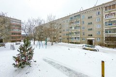 п. Исток, ул. Главная, 24а (городской округ Екатеринбург) - фото квартиры