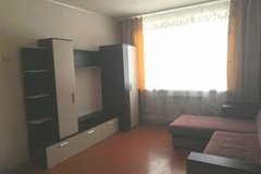 г. Каменск-Уральский, ул. Зои Космодемьянской, 27 (городской округ Каменский) - фото квартиры