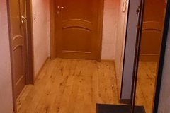 г. Среднеуральск, ул. Набережная , 8 (городской округ Среднеуральск) - фото квартиры