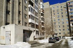 Екатеринбург, ул. Фролова, 23 (ВИЗ) - фото квартиры