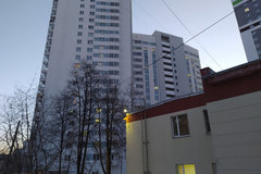 Екатеринбург, ул. Библиотечная, 50а (Втузгородок) - фото квартиры
