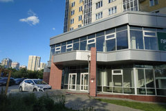 Екатеринбург, ул. Островского, 1 (Автовокзал) - фото офисного помещения