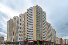 Екатеринбург, ул. 8 Марта, 167 (Автовокзал) - фото квартиры