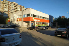 Екатеринбург, ул. Новгородцевой, 7В - фото торговой площади