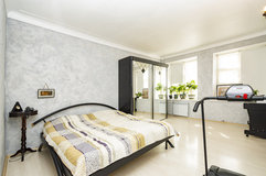 Екатеринбург, ул. 8 Марта, 4 (Центр) - фото квартиры