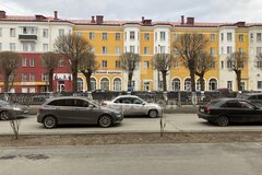 г. Первоуральск, ул. Ватутина, 37 (городской округ Первоуральск) - фото квартиры