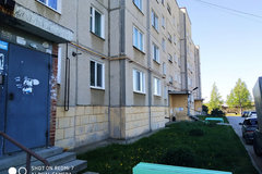 г. Кировград, ул. Мира, 1 (городской округ Кировградский) - фото квартиры