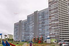 Екатеринбург, ул. Савкова, 4 - фото квартиры