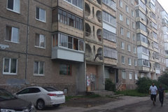 г. Нижний Тагил, ул. Октябрьский, 28 (городской округ Нижний Тагил) - фото квартиры