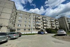 г. Первоуральск, ул. Береговая, 68 (городской округ Первоуральск) - фото квартиры