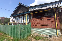 г. Ревда, ул. Октябрьская,   (городской округ Ревда) - фото дома