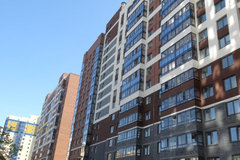 Екатеринбург, ул. Краснолесья, 54 (УНЦ) - фото квартиры