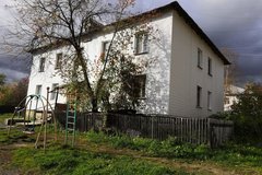 п. Рудничный, ул. Больничная, 4 (городской округ Краснотурьинск) - фото квартиры