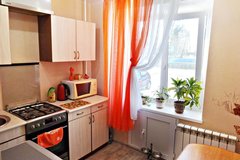 г. Краснотурьинск, ул. Средняя, 35 (городской округ Краснотурьинск) - фото квартиры