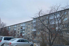 г. Первоуральск, ул. Емлина, 6 (городской округ Первоуральск) - фото квартиры