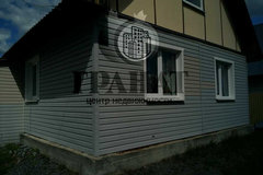 п. Растущий, ул. Сосновая, 5 (городской округ Белоярский) - фото дома