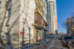 Екатеринбург, ул. Саввы Белых, 13 (Автовокзал) - фото квартиры