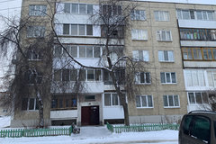 поселок городского типа Белоярский, ул. Юбилейная, 28 (городской округ Белоярский) - фото квартиры