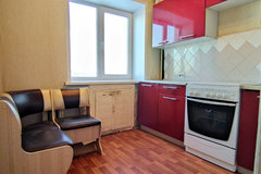 г. Каменск-Уральский, ул. Алюминиевая, 45 (городской округ Каменский) - фото квартиры